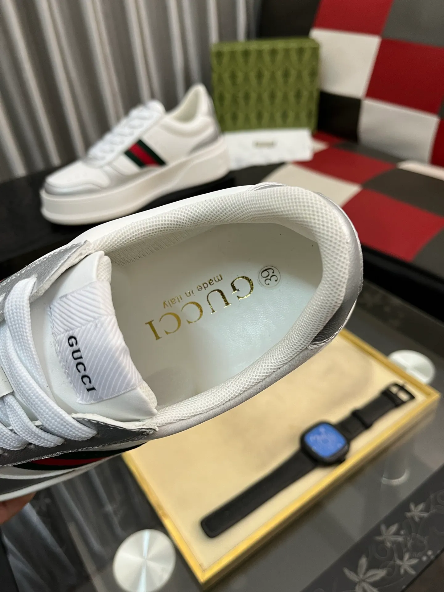 Men's Men's Shoes💰: 380⌚️⌚️[GUCCI] Gucci men's latest white shoe series casual shoes! The official website is built 1:1. Upper: Made of imported cowhide, with electric embroidery ➕Inner lining: Made of high-quality first-layer pigskin, soft and comfortable. Picky material selection and exquisite workmanship give you the best enjoyment. Size: 38-444️⃣Colors available